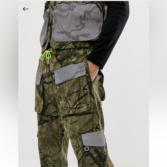 Jaded London Utility pants in camo print with reflective pockets - Picture 4 of 6